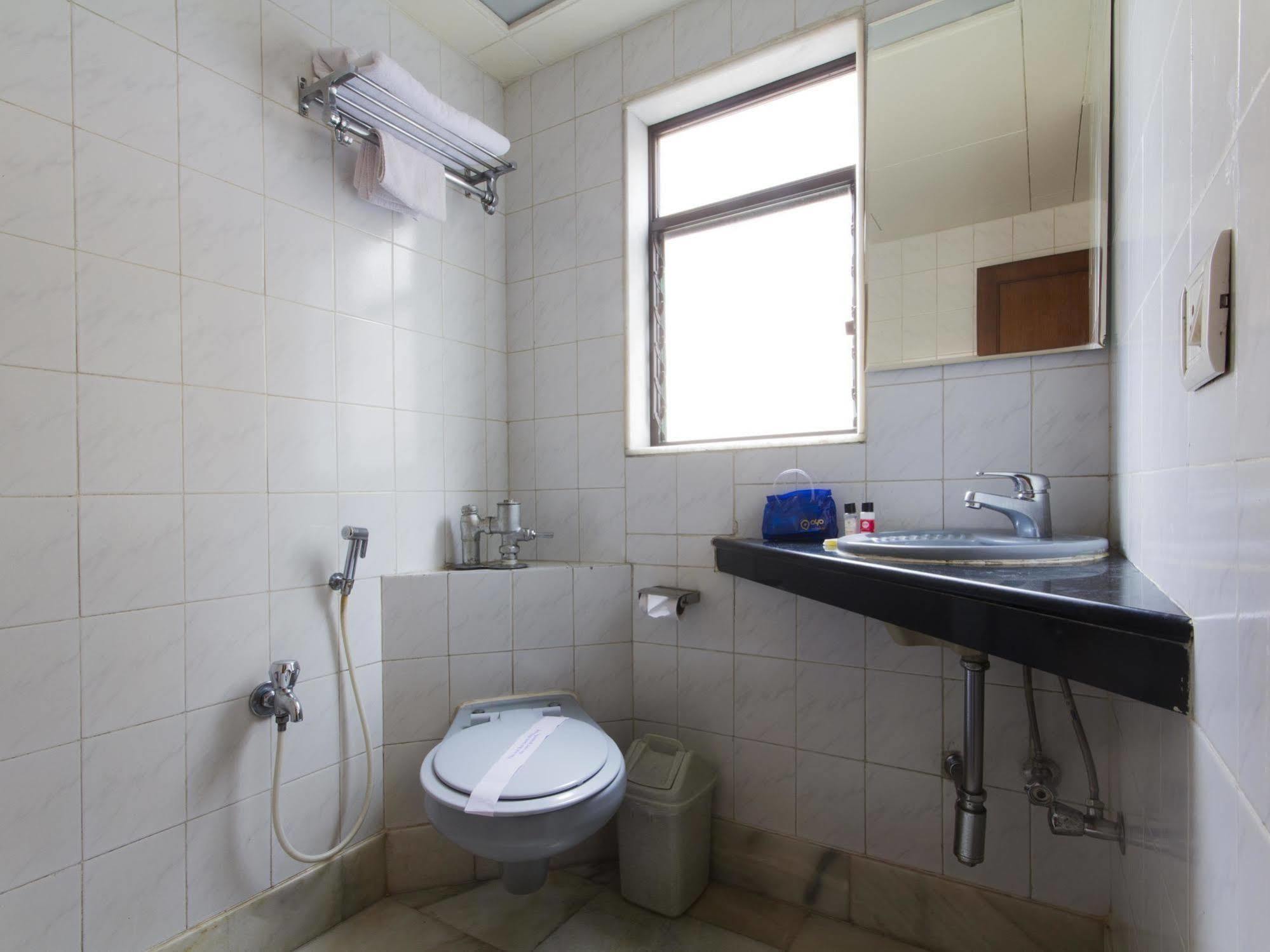 Hotel Ashray International, Sion - Near Bkc Βομβάη Εξωτερικό φωτογραφία
