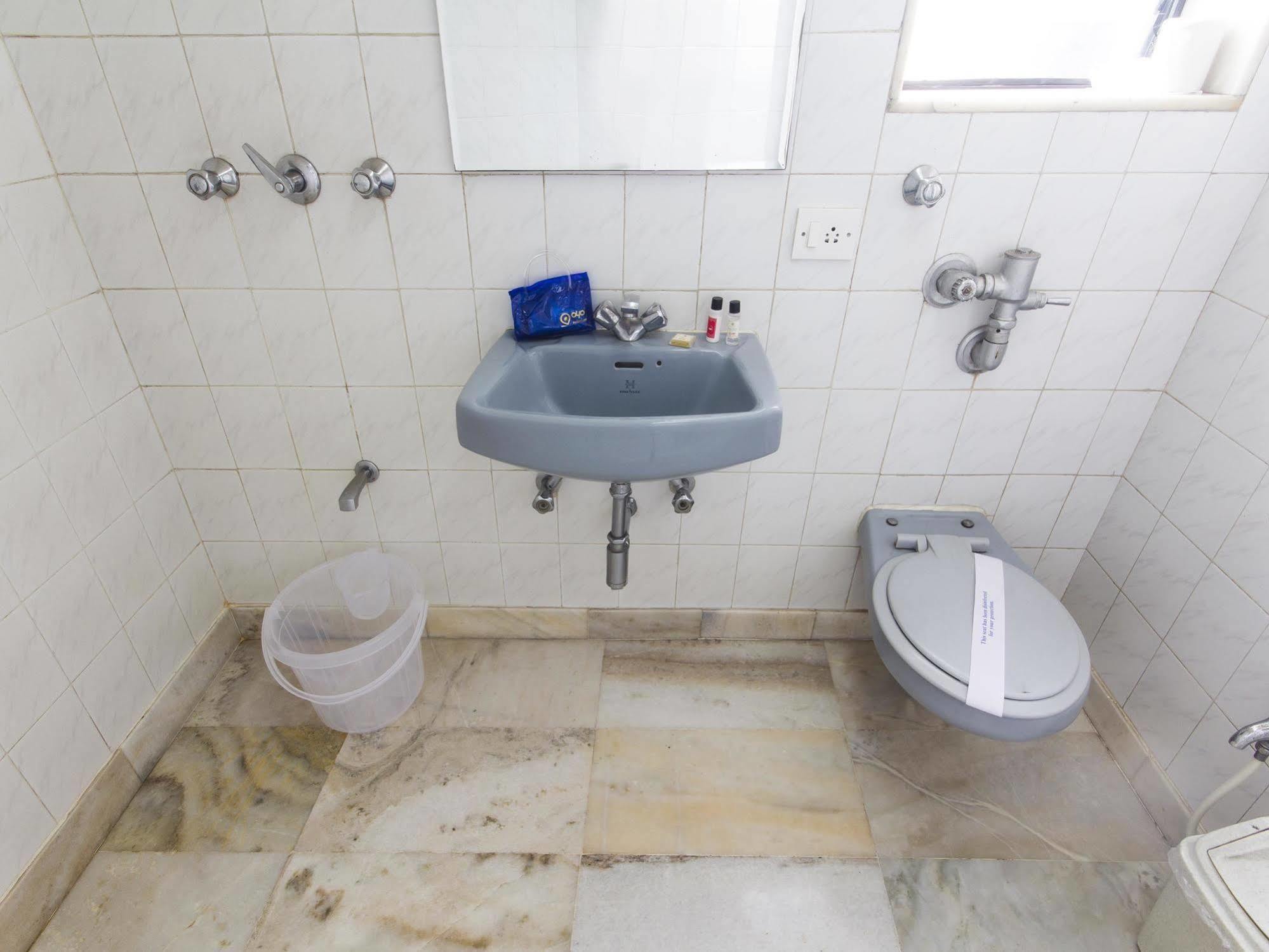 Hotel Ashray International, Sion - Near Bkc Βομβάη Εξωτερικό φωτογραφία