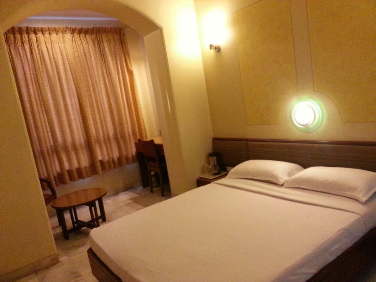 Hotel Ashray International, Sion - Near Bkc Βομβάη Δωμάτιο φωτογραφία
